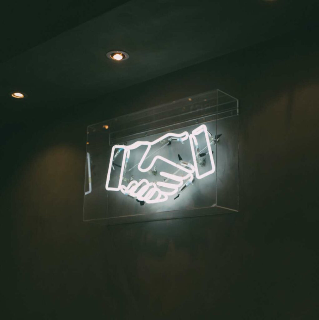 charles deluvio AT5vuPoi8vc unsplash 1