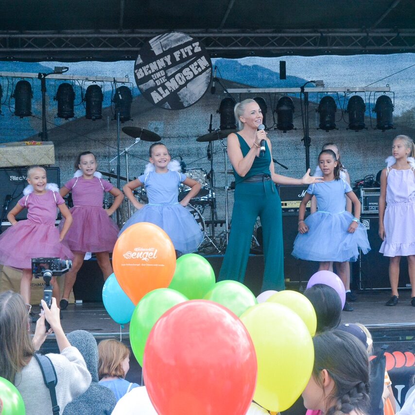 Ingrid Hofer Liveauftritt Weihnachtsengel Foto Bernadette Von Sontagh