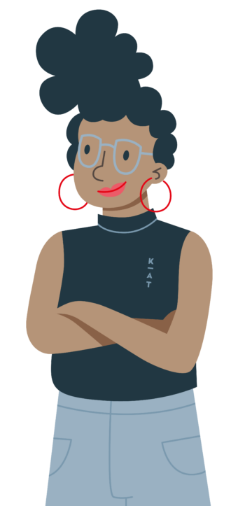 Illustration einer Person mit dunklem, lockigem Haar, Brille, roten Creolen, einem ärmellosen dunklen Shirt mit der Aufschrift „K A T“ und hellblauen Hosen, die mit verschränkten Armen dasteht und lächelt – eine selbstbewusste KundenderKreativen, die bereit ist, jede kreative Herausforderung anzunehmen.